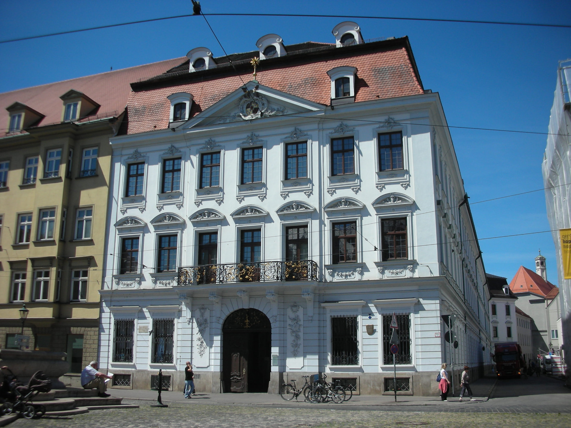 Schaezlerpalais, Fassade zur Maximilianstraße